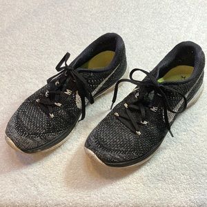 Nike Flyknit Lunar 3